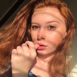 Meet your Posher, Alia